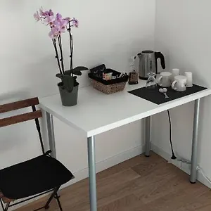 Séjour chez l'habitant Indépendante Avec Terrasse, Romille